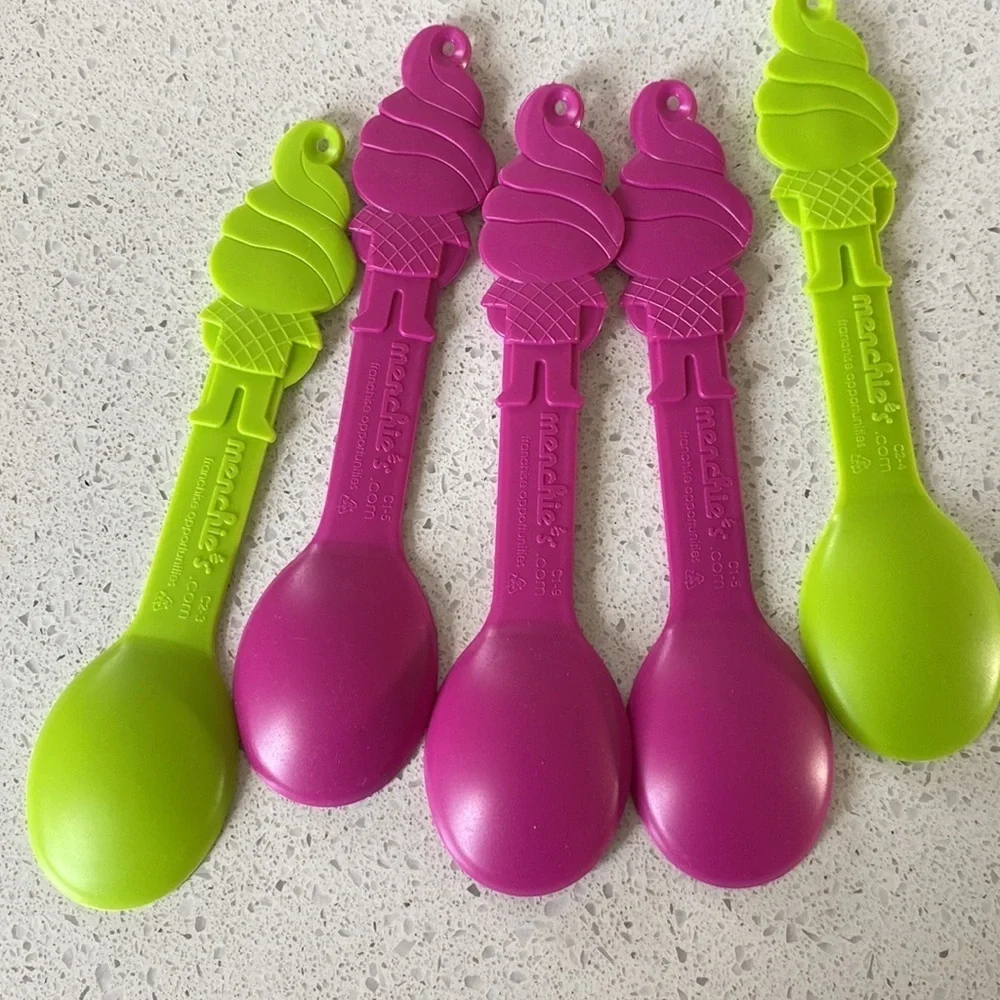 🍍MENCHIE SPOONS🍍5 for $5 mix and match colors or all one color🍍
